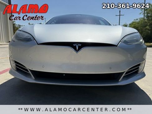 Used 2018 Tesla Model S 100D image 11