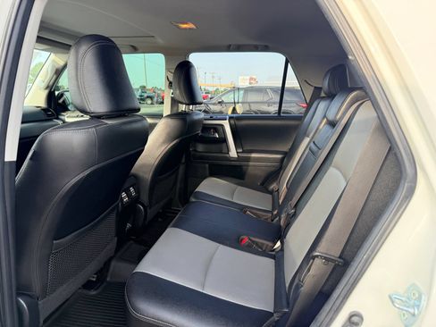 Used 2020 Toyota 4Runner SR5 Premium w/ Moonroof Package AWD/4WD image 13
