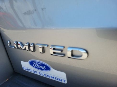 Used 2024 Ford Expedition Limited RWD image 9