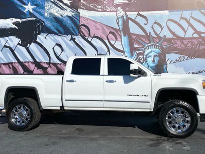 Used 2016 GMC Sierra 2500 Denali w/ Duramax Plus Package