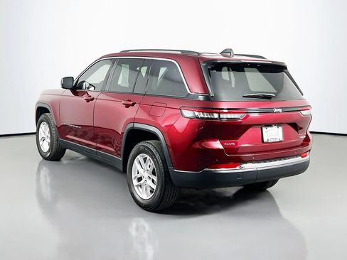 Used 2024 Jeep Grand Cherokee Laredo X AWD/4WD image 5