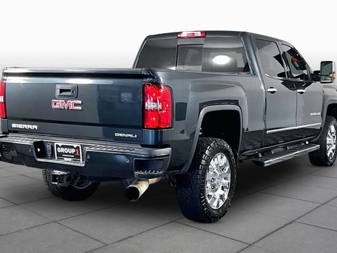 Used 2018 GMC Sierra 2500 Denali w/ Duramax Plus Package AWD/4WD image 13