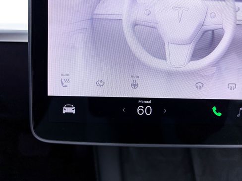 Used 2023 Tesla Model 3 Standard Range image 19