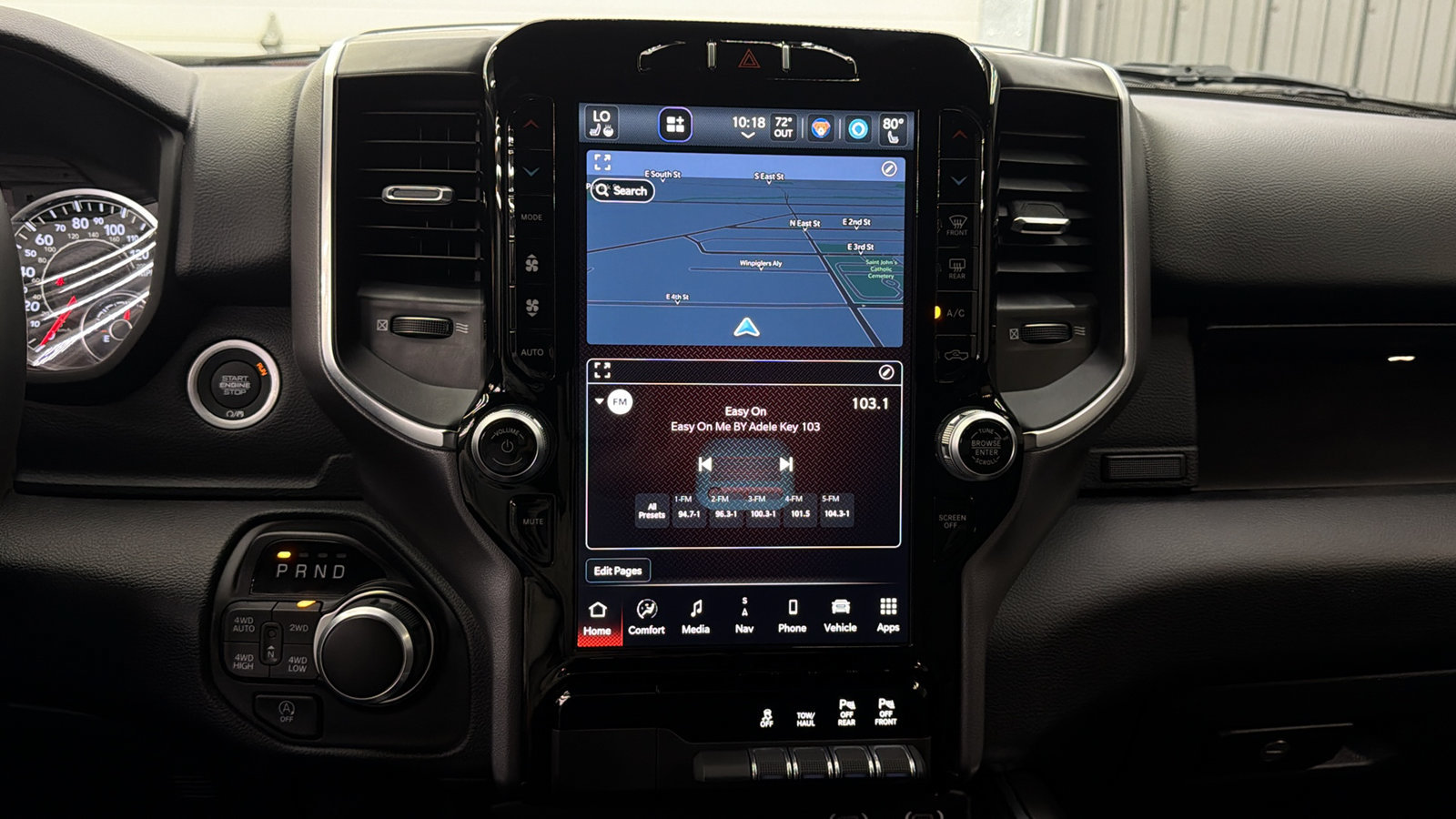 Used 2024 RAM 1500 4x4 Crew Cab image 31