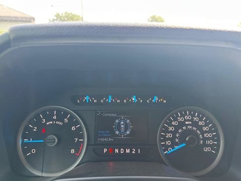 Used 2015 Ford F150 XLT w/ Equipment Group 301A Mid AWD/4WD image 15