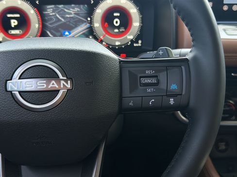 Used 2026 Nissan Rogue Platinum w/ Platinum Premium Package AWD/4WD image 33