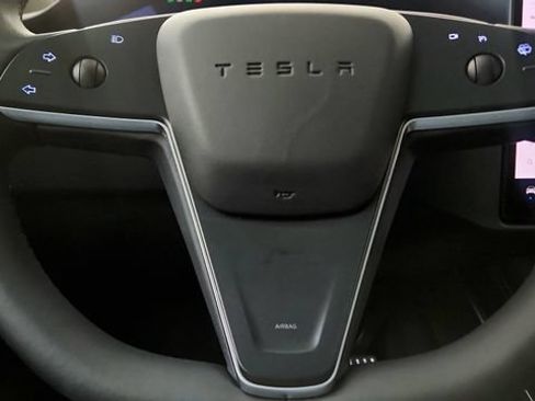 Used 2024 Tesla Model X AWD/4WD image 58