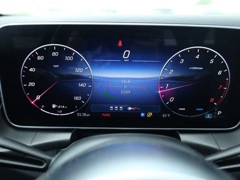 Certified 2025 Mercedes-Benz GLC 300 4MATIC image 11