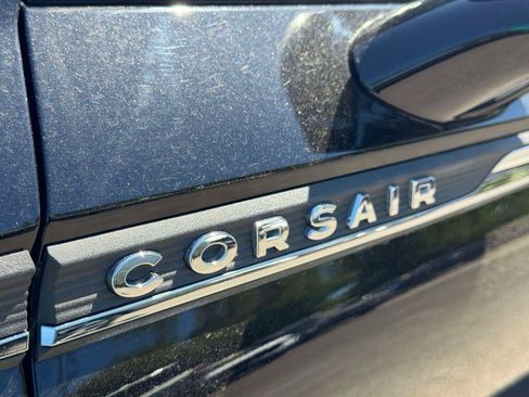 Used 2022 Lincoln Corsair AWD w/ Equipment Group 101A image 9