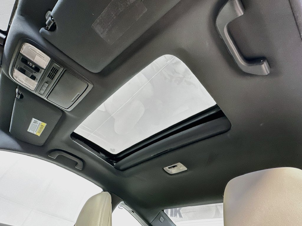 Used 2016 Honda Accord Touring image 27