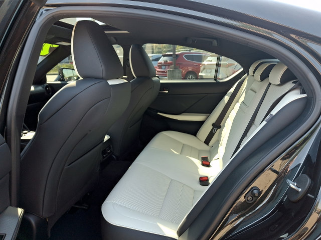 Certified 2023 Lexus IS 350 F Sport w/ Memory Package RWD image 10