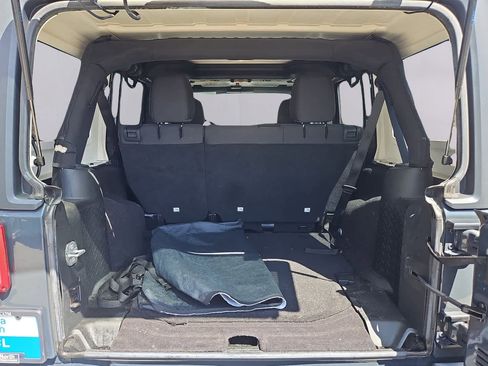 Used 2017 Jeep Wrangler Unlimited Sport w/ Quick Order Package 24S AWD/4WD image 30