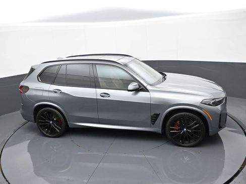 Used 2024 BMW X5 xDrive40i w/ M Sport Package image 30