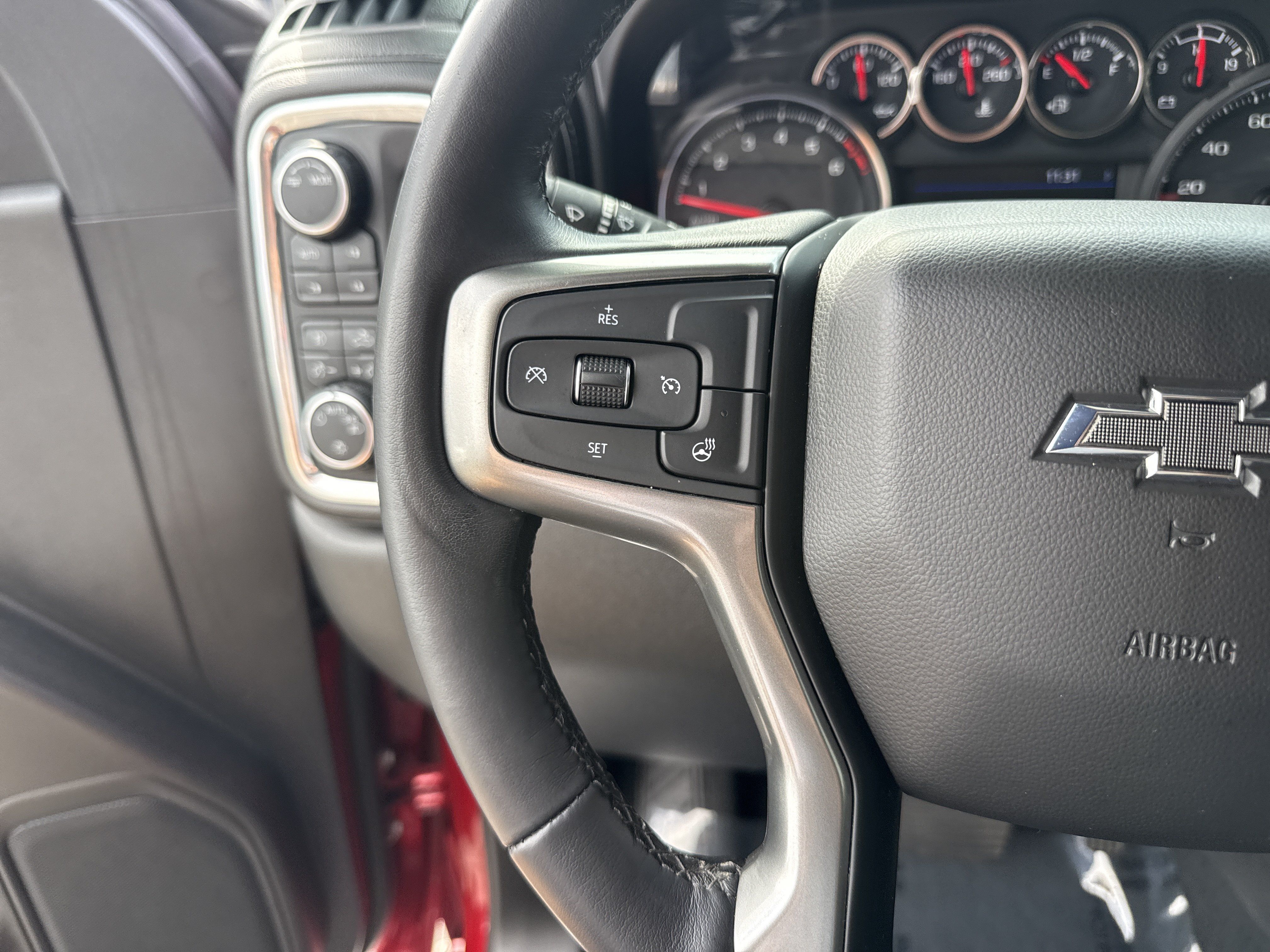 Used 2021 Chevrolet Silverado 1500 RST AWD/4WD image 18