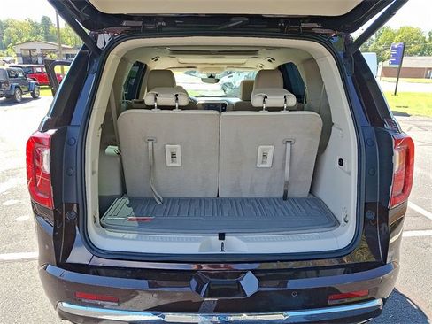 Used 2021 GMC Acadia Denali w/ Denali Technology Package image 29