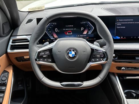 Used 2025 BMW 330i xDrive Sedan w/ Convenience Package image 18