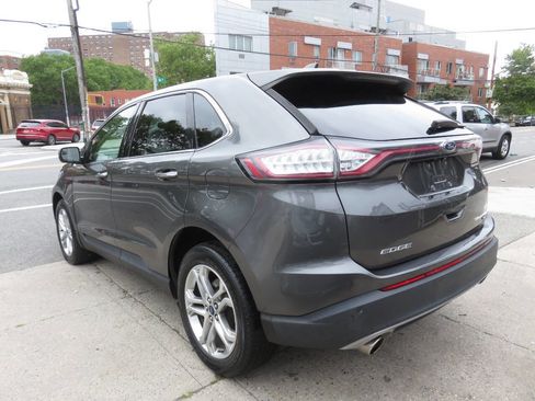 Used 2017 Ford Edge Titanium image 4