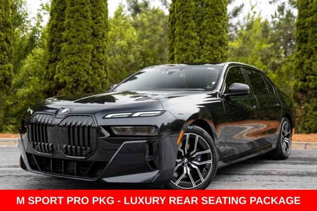 Used 2023 BMW 740i w/ Luxury Rear Seating Package RWD image 1