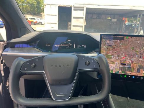 Used 2023 Tesla Model X Plaid AWD/4WD image 14