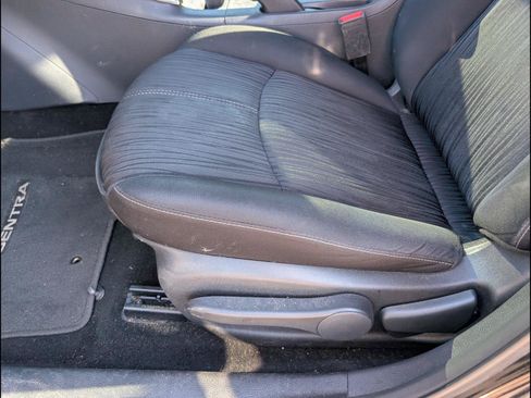 Used 2017 Nissan Sentra SV FWD image 10