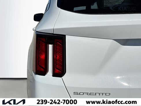 New 2026 Kia Sorento EX image 10