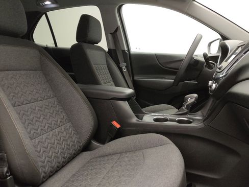 Used 2023 Chevrolet Equinox LT FWD image 21
