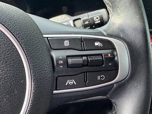 Certified 2025 Kia Sportage X-Line AWD/4WD image 18