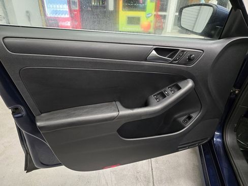 Used 2012 Volkswagen Jetta SEL image 13