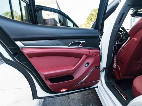 Used 2016 Porsche Panamera GTS AWD/4WD image 29