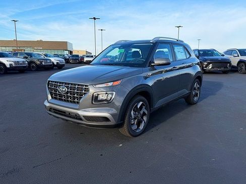 New 2026 Hyundai Venue SEL image 3