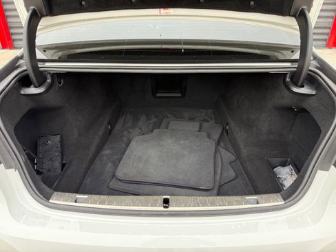 Used 2020 BMW 740i xDrive w/ Cold Weather Package image 40