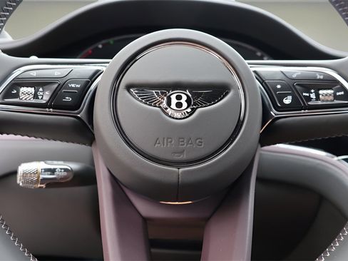 New 2025 Bentley Flying Spur Plug-In Hybrid image 22