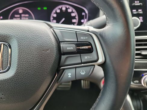 Used 2018 Honda Accord Sport image 27