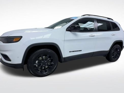 Used 2023 Jeep Cherokee Altitude Lux AWD/4WD image 20