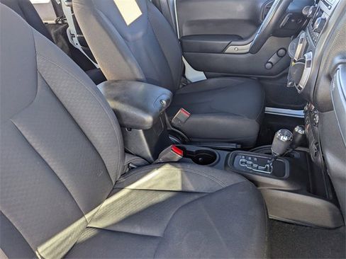 Used 2017 Jeep Wrangler Unlimited Sport w/ Connectivity Group image 10