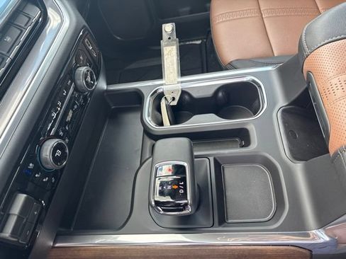 New 2026 Chevrolet Silverado 1500 High Country AWD/4WD image 17
