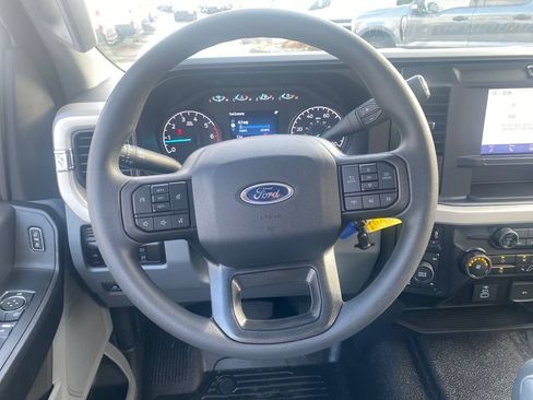 New 2026 Ford F250 XL w/ XL Chrome Package AWD/4WD image 16