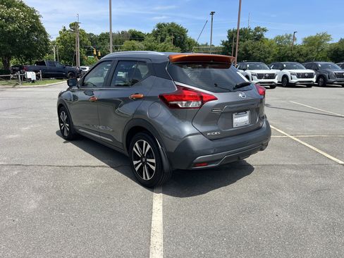 Used 2019 Nissan Kicks SR w/ Exterior Electronics Package FWD image 7