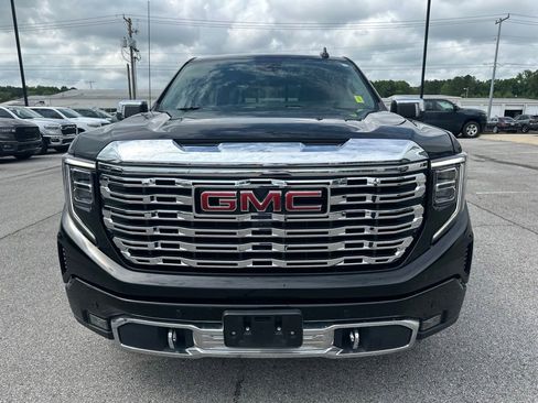 Used 2022 GMC Sierra 1500 Denali AWD/4WD image 3