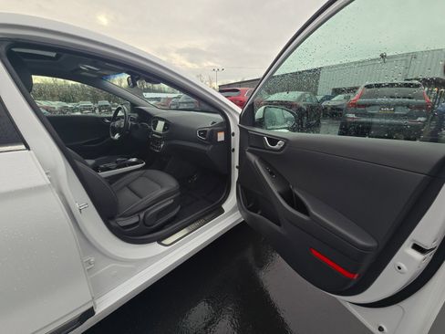 Used 2019 Hyundai Ioniq Limited image 10