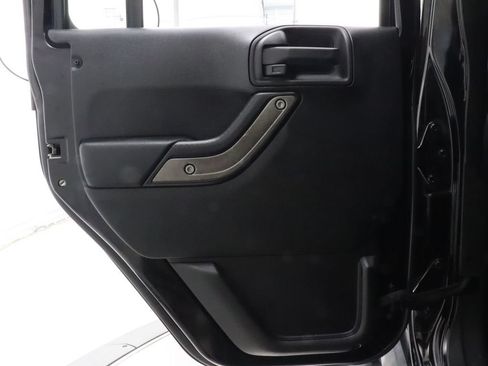 Used 2014 Jeep Wrangler Unlimited Sport w/ Quick Order Package 24S AWD/4WD image 28