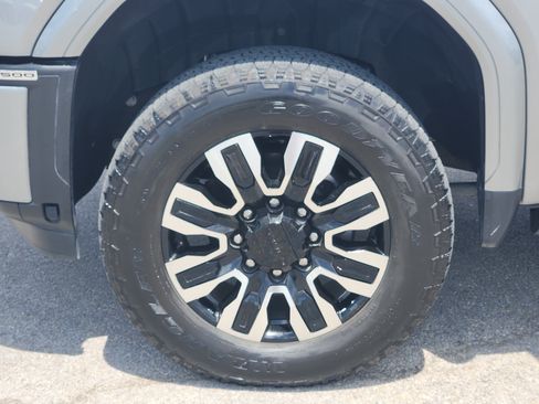 Used 2025 GMC Sierra 2500 Denali Ultimate w/ Max Trailering Package AWD/4WD image 10