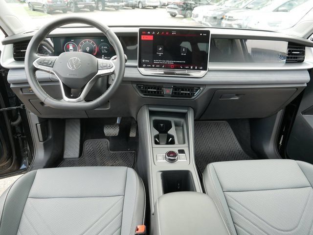 Certified 2026 Volkswagen Tiguan SE AWD/4WD image 22