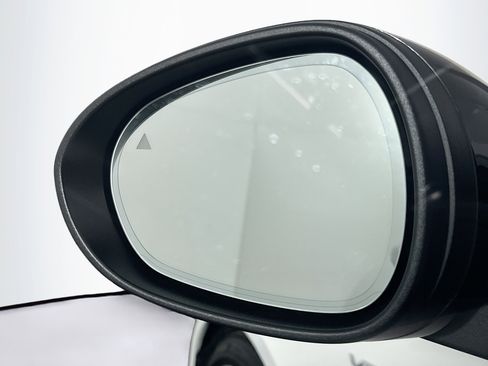 Used 2024 Alfa Romeo Giulia Veloce RWD image 16