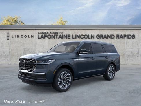 New 2026 Lincoln Navigator Reserve image 1