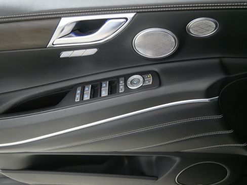 Used 2023 Genesis GV80 3.5T AWD/4WD image 19