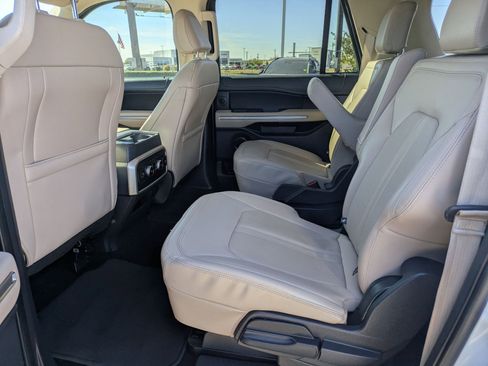 Used 2023 Ford Expedition Max Limited image 13