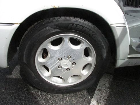 Used 1992 Mercedes-Benz 400 E image 15