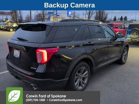 Used 2021 Ford Explorer XLT w/ Equipment Group 202A image 5