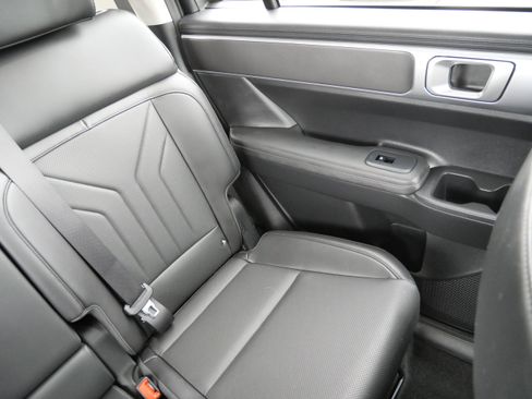 Certified 2025 Hyundai Santa Fe SEL image 14